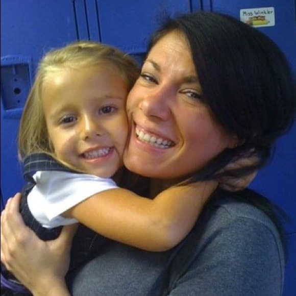 Meet your Posher, Dani - Picture 6 of 7